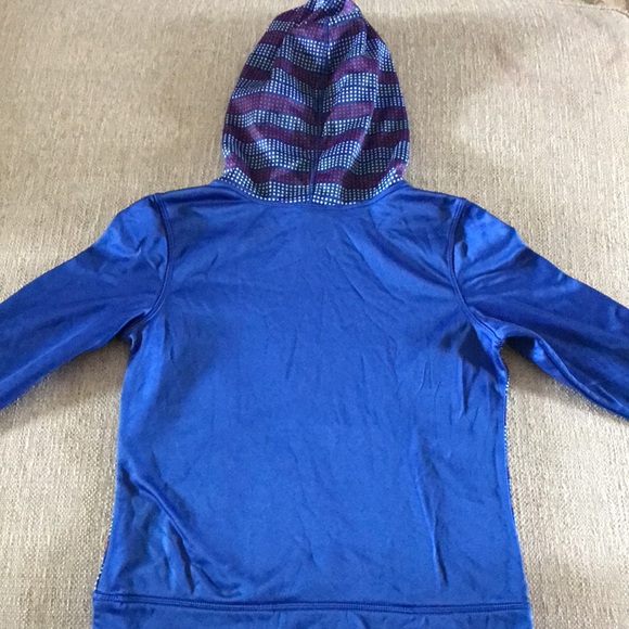 Danskin Now Hooded Pull-Over - Picture 4 of 4